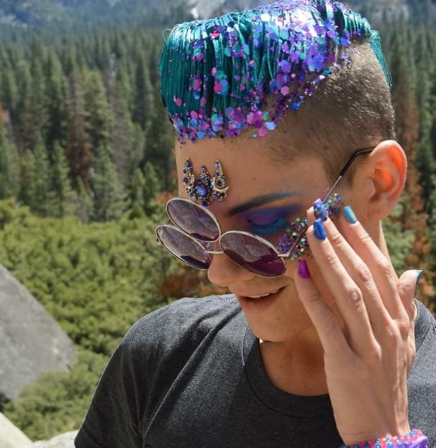 プリンスニュース 三つ目サングラスが流行の兆し 嘘